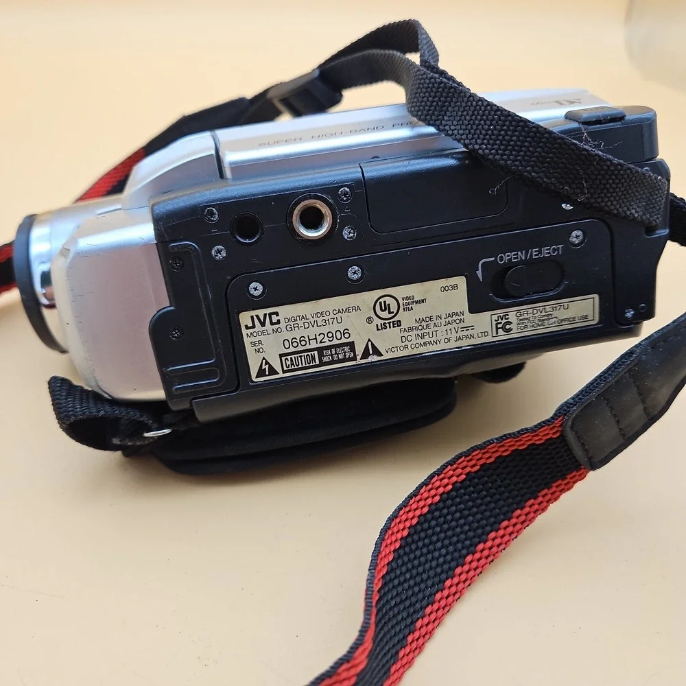 Vintage JVC Digital Video Camera Camcorder GR-DVL317U Untested As Is For Parts